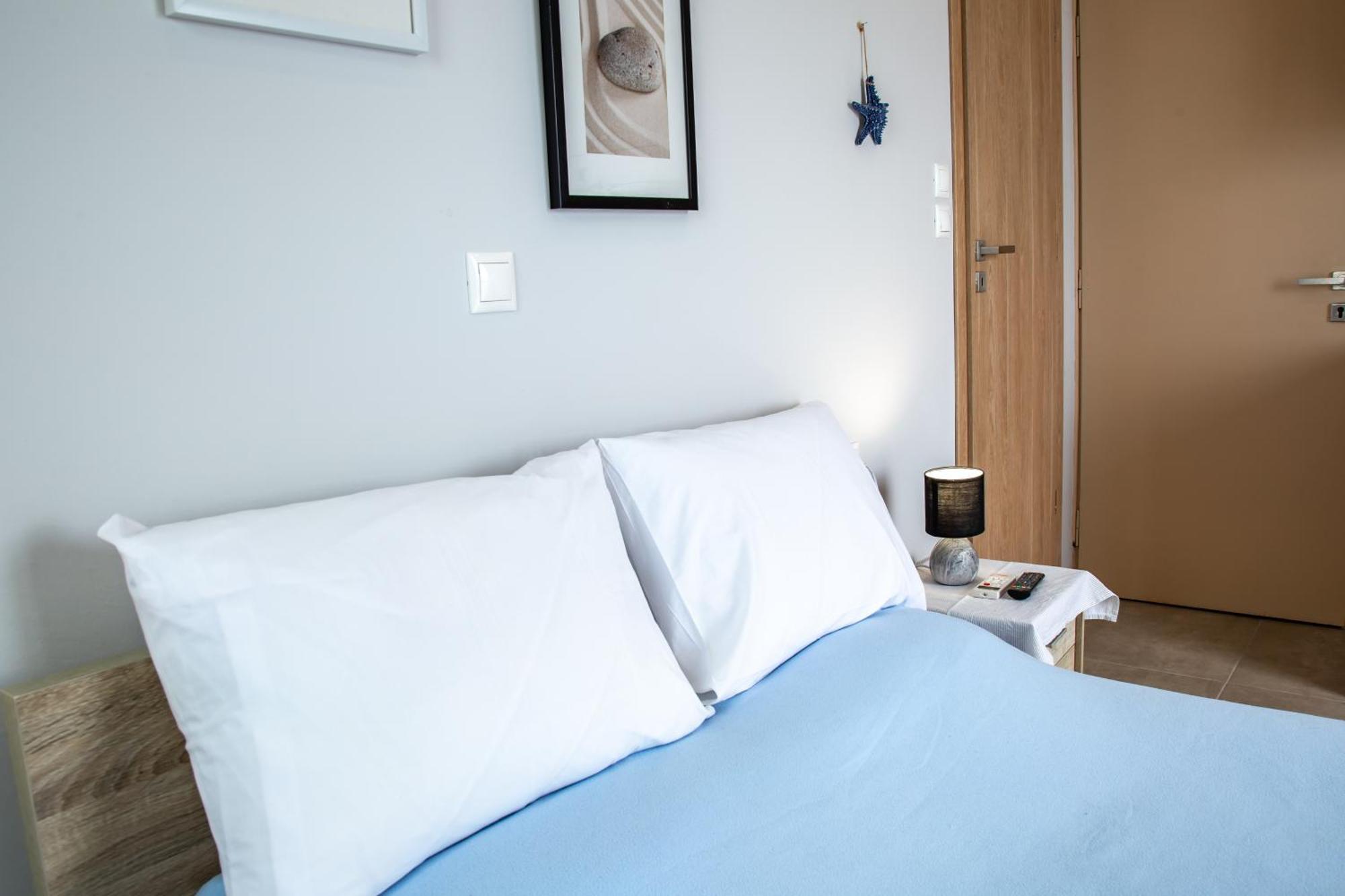 Nefeli Rooms Agia Marina Zewnętrze zdjęcie