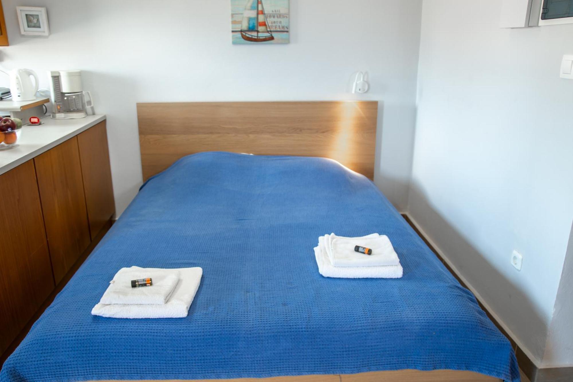 Nefeli Rooms Agia Marina Zewnętrze zdjęcie