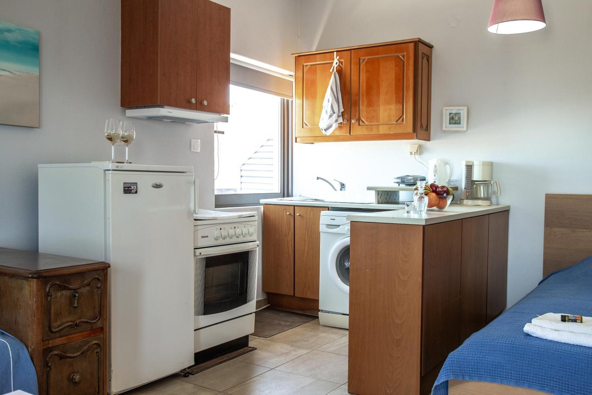 Nefeli Rooms Agia Marina Zewnętrze zdjęcie
