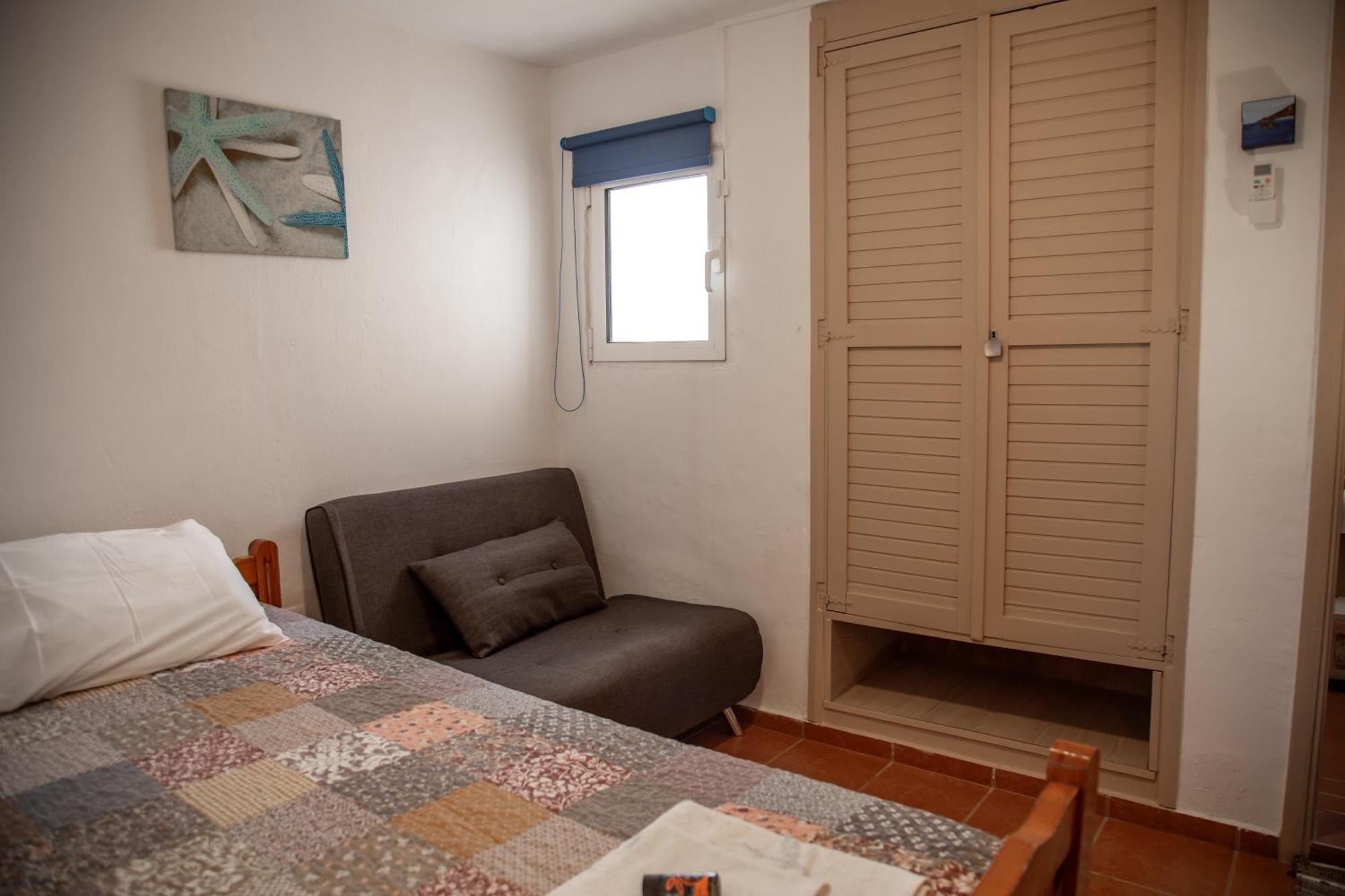Nefeli Rooms Agia Marina Zewnętrze zdjęcie