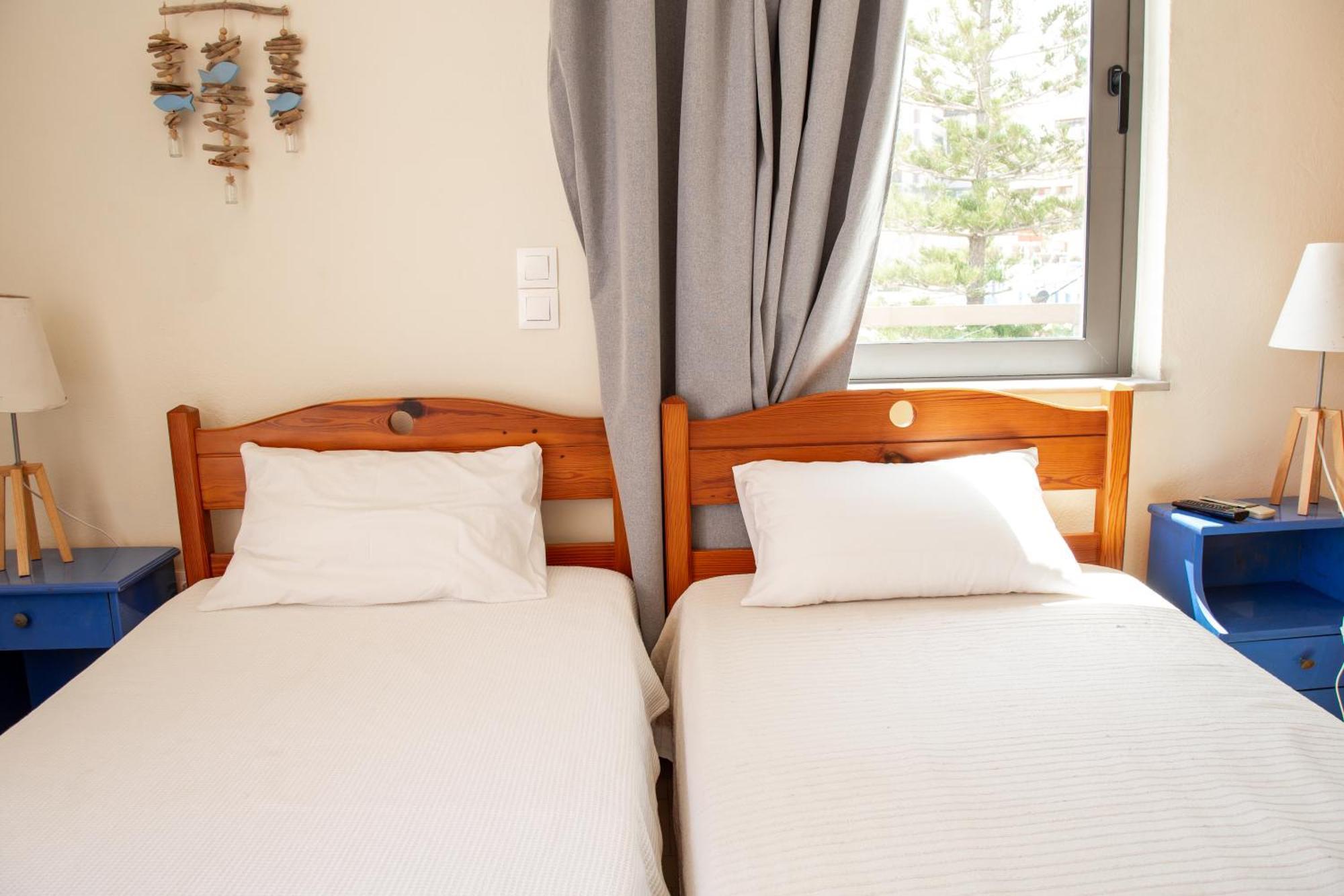 Nefeli Rooms Agia Marina Zewnętrze zdjęcie