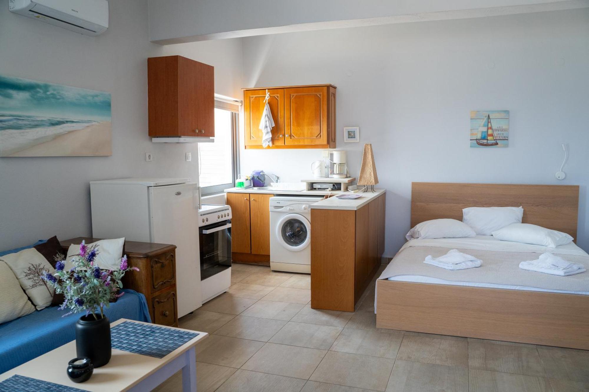 Nefeli Rooms Agia Marina Zewnętrze zdjęcie